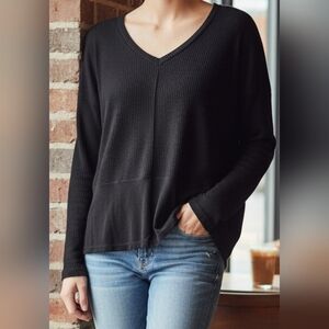 Black V-Neck Sweater Pit 24